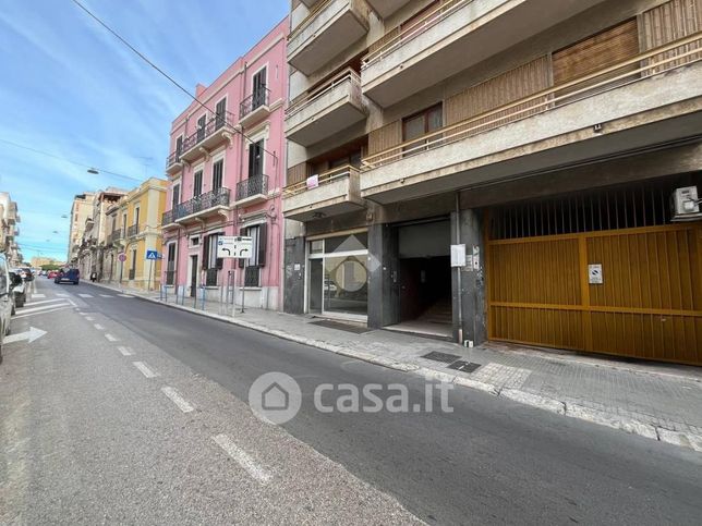 Garage/posto auto in residenziale in Via Cristoforo Colombo 90