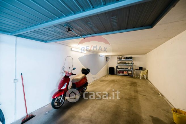 Garage/posto auto in residenziale in Via Sardegna 2