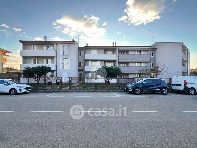 Appartamento in residenziale in Via Sacco 40