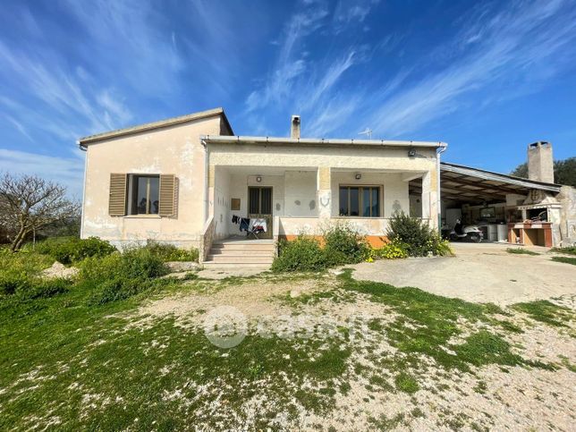 Casa indipendente in residenziale in Regione Tanca Farrà