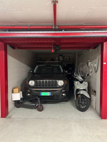 Box/posto auto in residenziale in Via Giuseppe Majorana 64 A