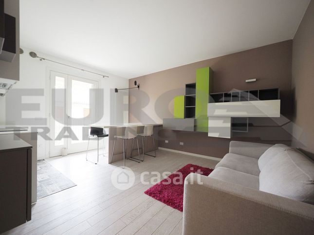 Appartamento in residenziale in Via Schiavonia