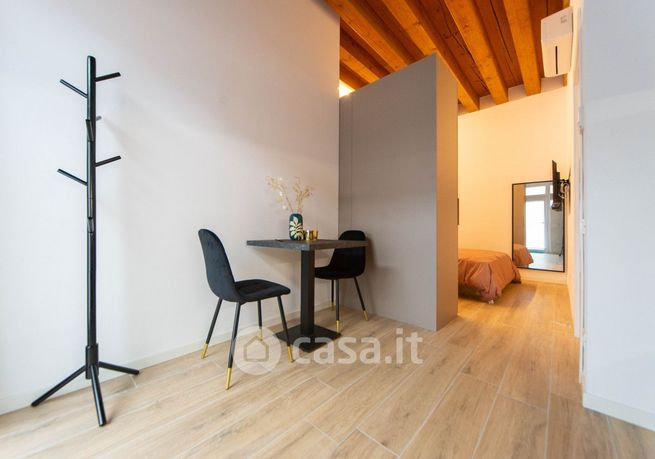 Appartamento in residenziale in Corso San Felice Fortunato