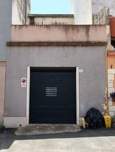 Garage/posto auto in residenziale in Cortile Sortino