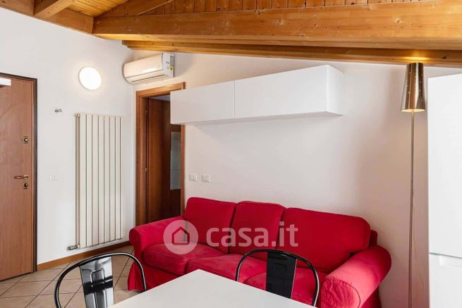 Appartamento in residenziale in Via Giovita Scalvini 5