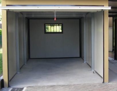 Box/posto auto in residenziale in Via Privata Erasmo Boschetti