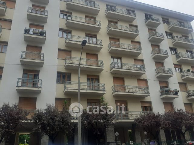 Appartamento in residenziale in Via Brissogne 17