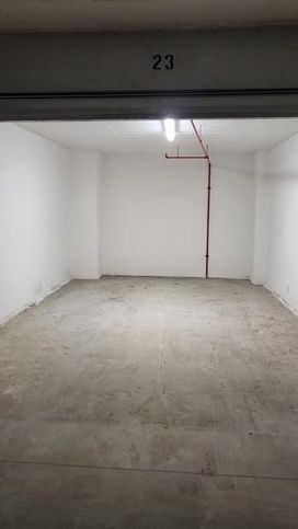 Box/posto auto in residenziale in Via Guglielmo Oberdan 7