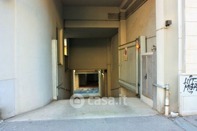 Garage/posto auto in residenziale in Via Paolo Braccini 83