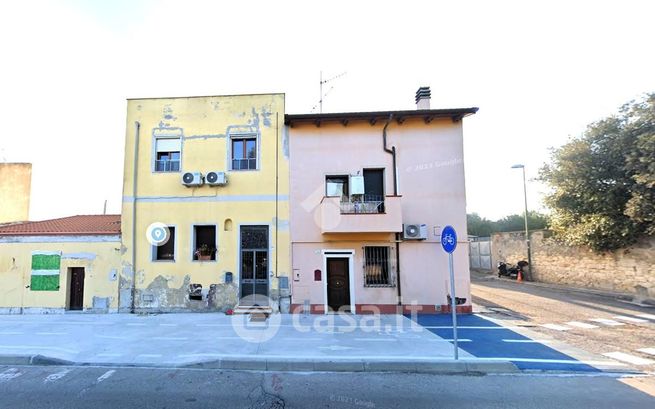 Casa indipendente in residenziale in Via Vincenzo Bellini 30