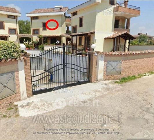 Villetta a schiera in residenziale in Via Lago Maggiore 39