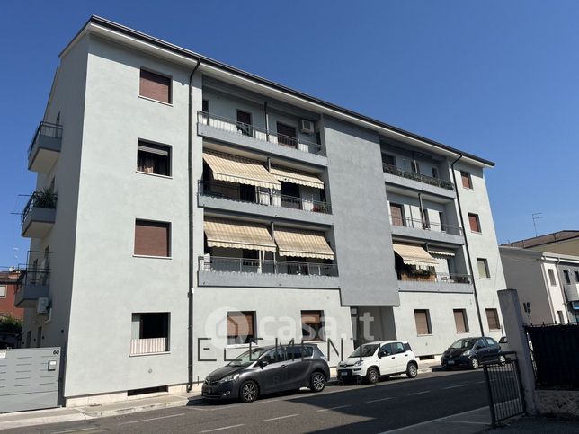 Appartamento in residenziale in Via IV Novembre
