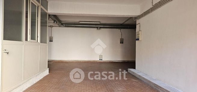 Capannone in commerciale in Via del Casale Agostinelli 45