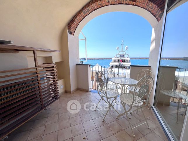 Appartamento in residenziale in Via Des Geneys