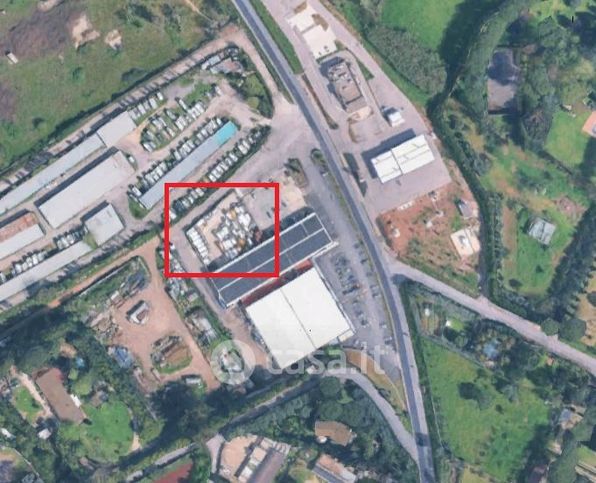 Capannone in commerciale in Via Ardeatina