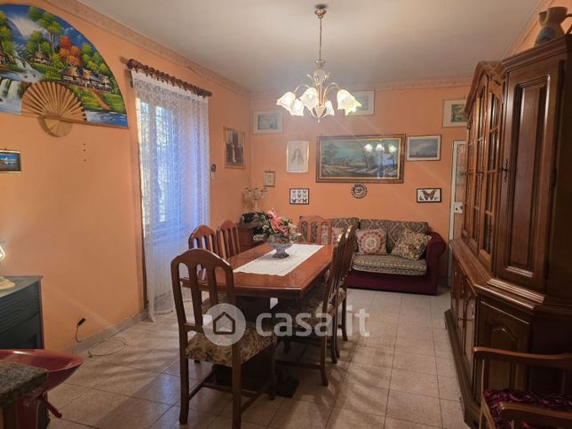 Casa bi/trifamiliare in residenziale in Via Colle Bracchi