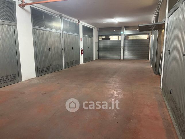 Garage/posto auto in residenziale in Via Giacomo Matteotti 16