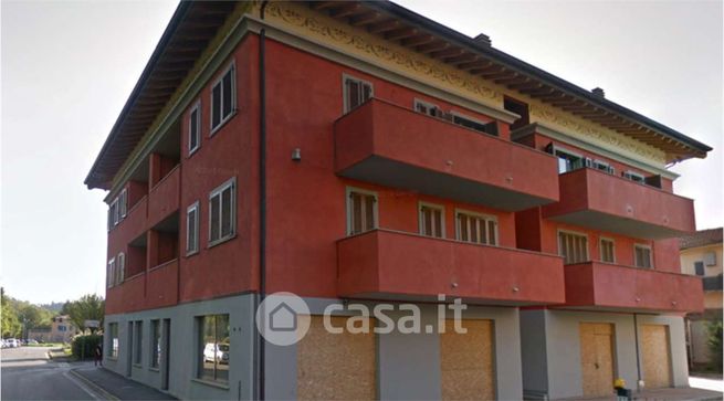 Ufficio in commerciale in Via Sant'Anna
