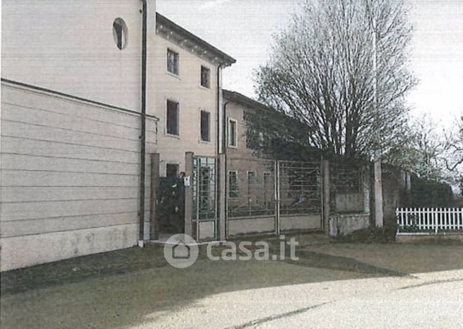 Appartamento in residenziale in Via Milone