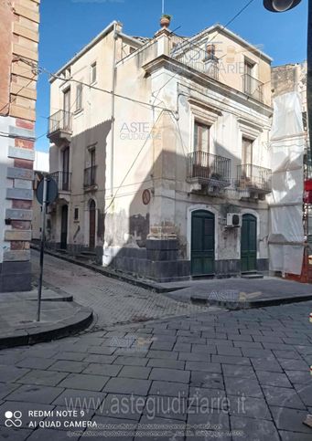 Casa indipendente in residenziale in Corso Vittorio Emanuele 102