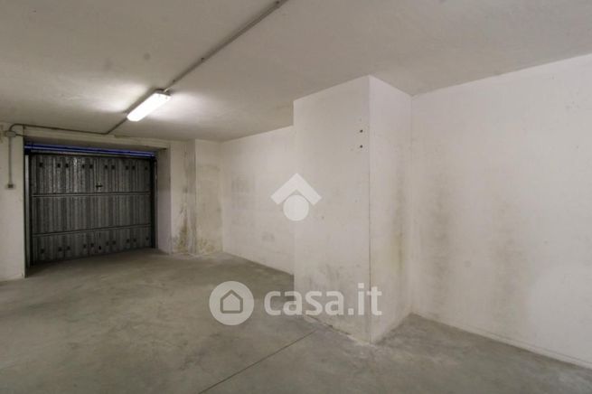 Garage/posto auto in residenziale in Via Sarioletto