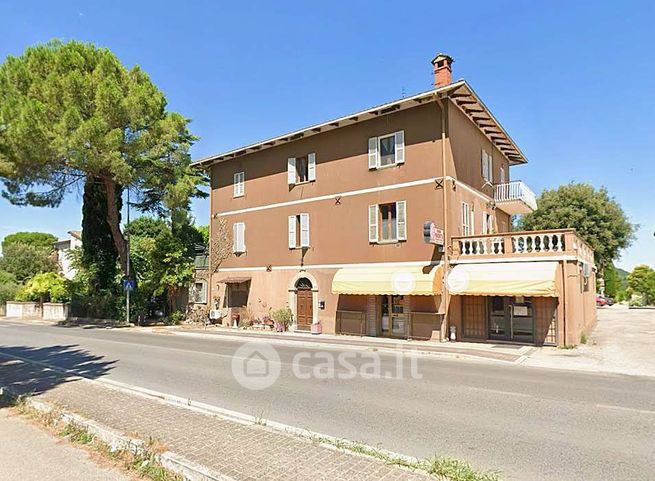 Appartamento in residenziale in Via Luigi Caprera