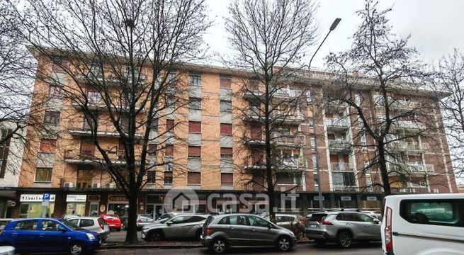 Ufficio in commerciale in Viale Roma 12