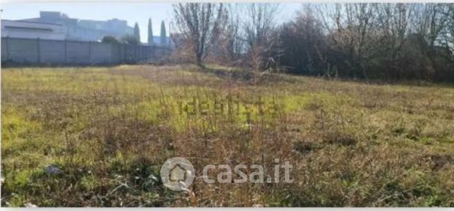 Terreno agricolo in commerciale in Via Montessori Dott. Napoleone