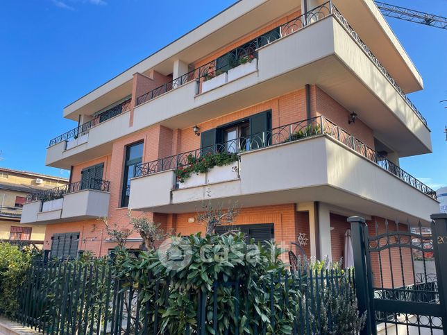 Appartamento in residenziale in Via Casteldidone 22