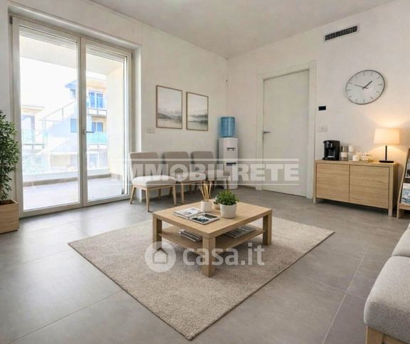 Ufficio in commerciale in Via Selva