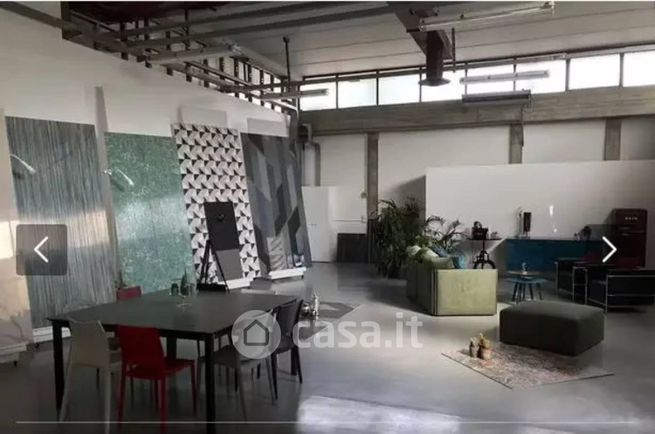 Box/posto auto in residenziale in Via Aldo Moro