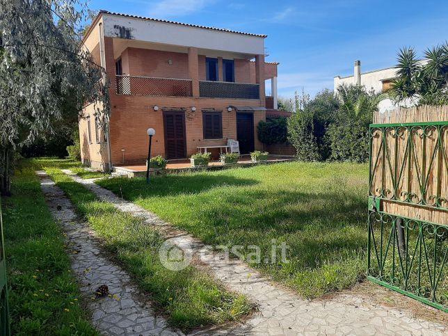 Casa bi/trifamiliare in vacanze in Via della Fattoria Romana