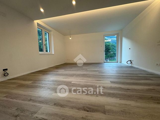 Appartamento in residenziale in Via Terre Nere 4