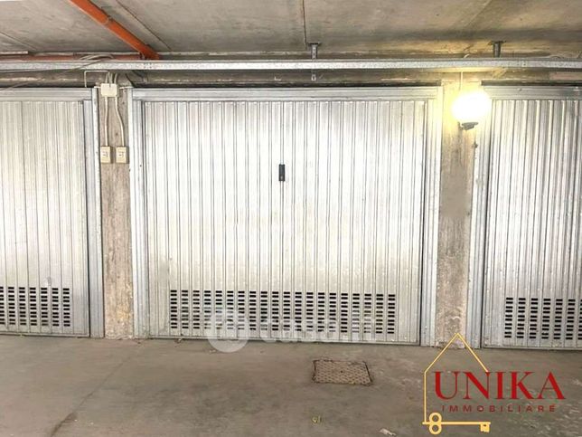 Box/posto auto in residenziale in 