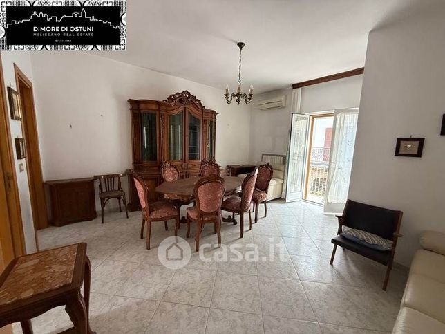 Casa indipendente in residenziale in 