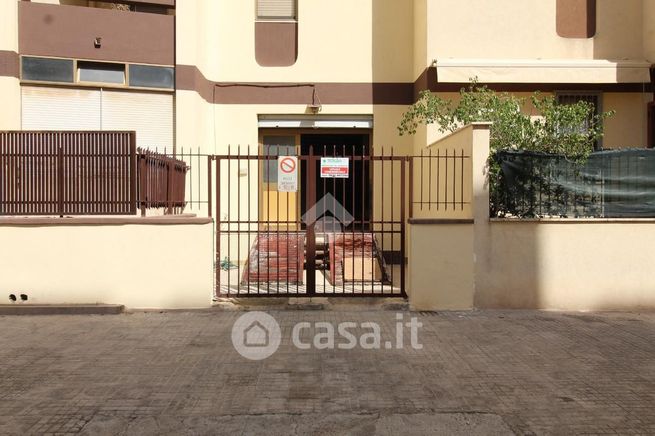 Box/posto auto in residenziale in Via Capodistria 19