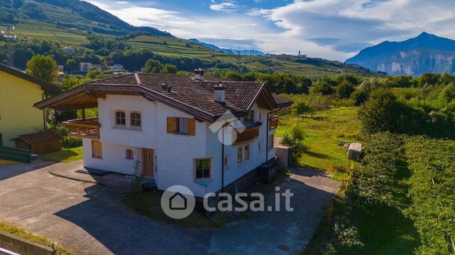 Villa in residenziale in Via Fornaci