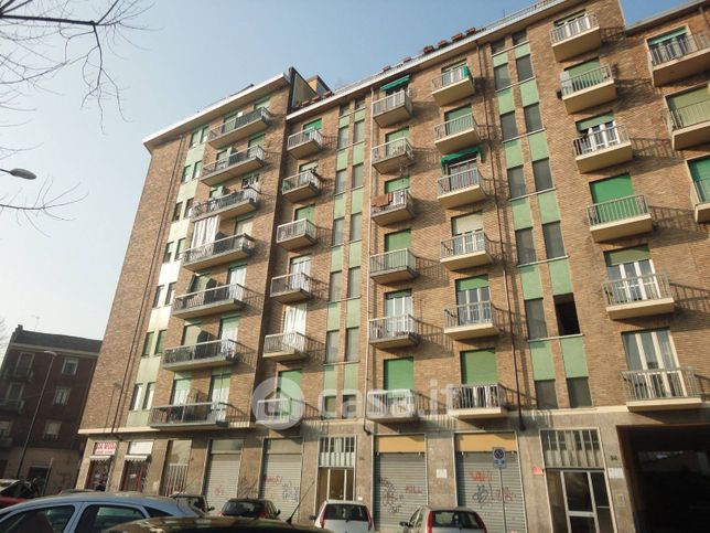 Attività/licenza (con o senza mura) in commerciale in Corso Caio Plinio 34