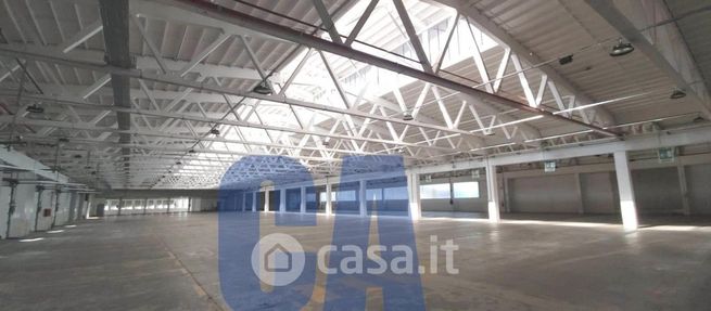 Capannone in commerciale in A51 Tangenziale Est di Milano