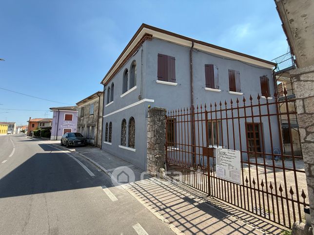 Villetta a schiera in residenziale in Via Caselle 92