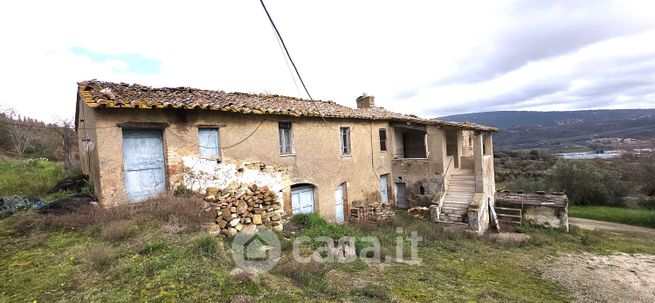 Rustico/casale in residenziale in 