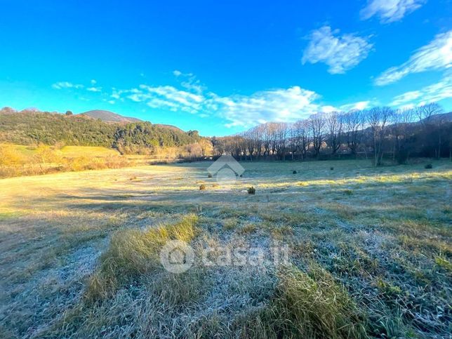 Terreno agricolo in commerciale in 