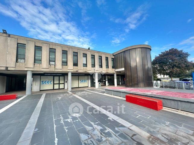 Appartamento in residenziale in Via Raffaello 13