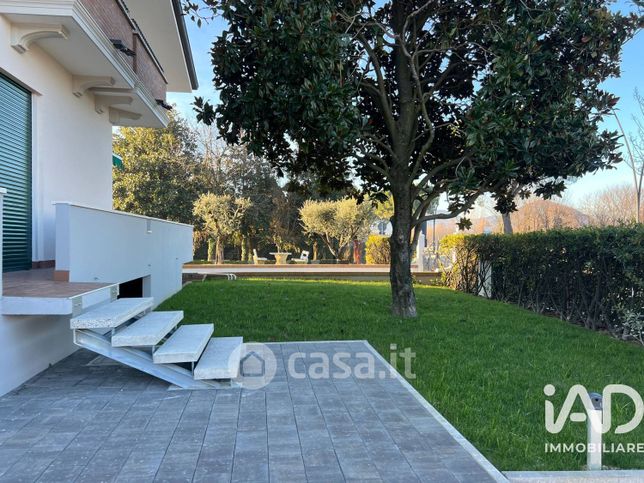 Villetta a schiera in residenziale in Via Armando Pillon 31