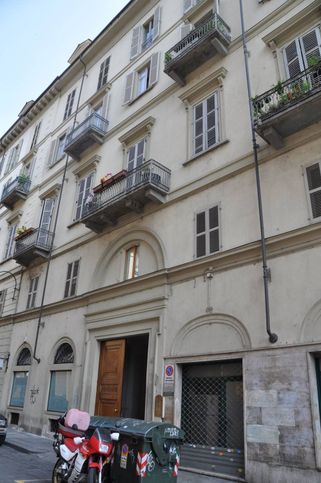Appartamento in residenziale in Via Maria Vittoria 51