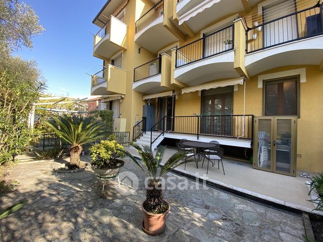 Appartamento in residenziale in Via Pairola 5