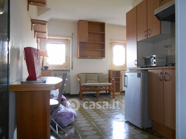 Appartamento in residenziale in Via dell'Acqua Traversa