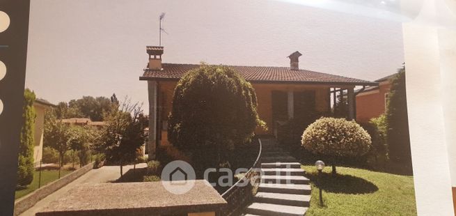 Villa in residenziale in Via XXV aprile 4