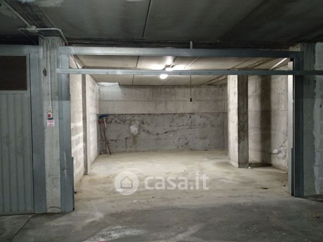 Garage/posto auto in residenziale in Via Giuseppe Airenti 165