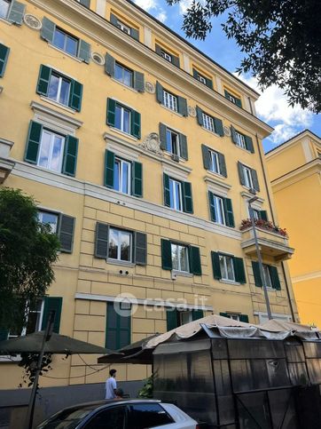 Ufficio in commerciale in Via Dardanelli 15